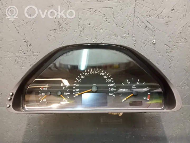 Mercedes-Benz E W210 Geschwindigkeitsmesser Cockpit A2105402811