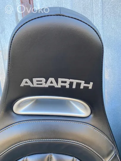 Fiat 500 Abarth Istuinsarja FIAT