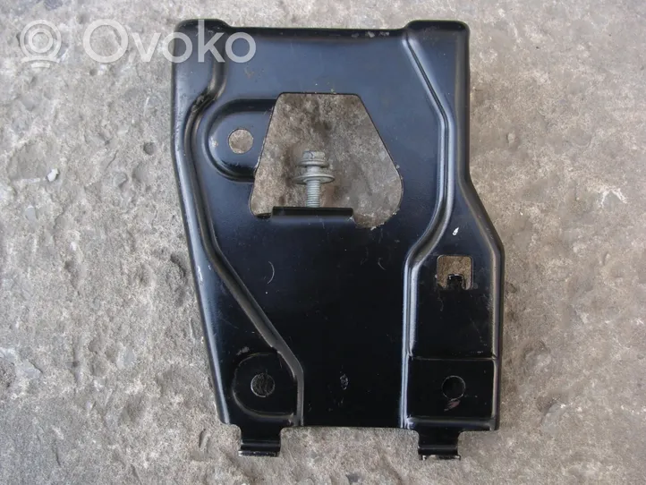 Renault Clio II Supporto di montaggio della pompa del servosterzo 7700421259