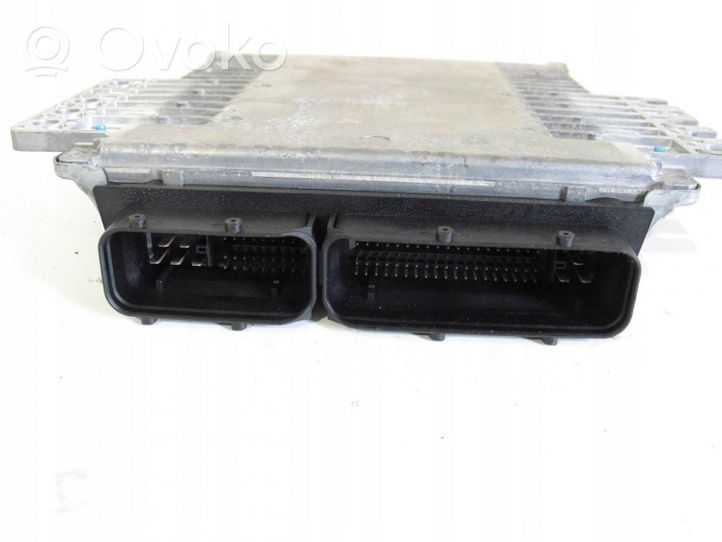 Nissan Murano Z50 Unité de commande, module ECU de moteur Array