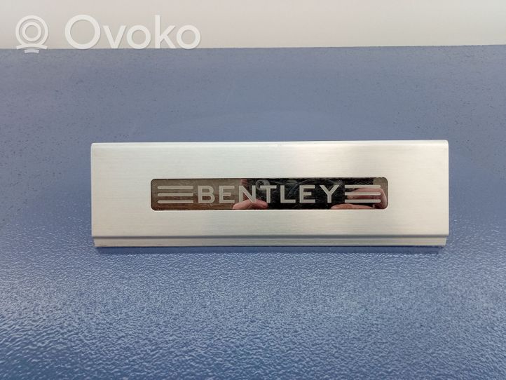 Bentley Bentayga Foot area side trim 36A853376E