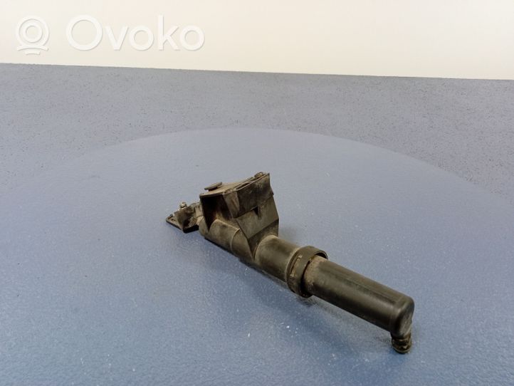 Volvo V50 Buse de lave-glace 30661085