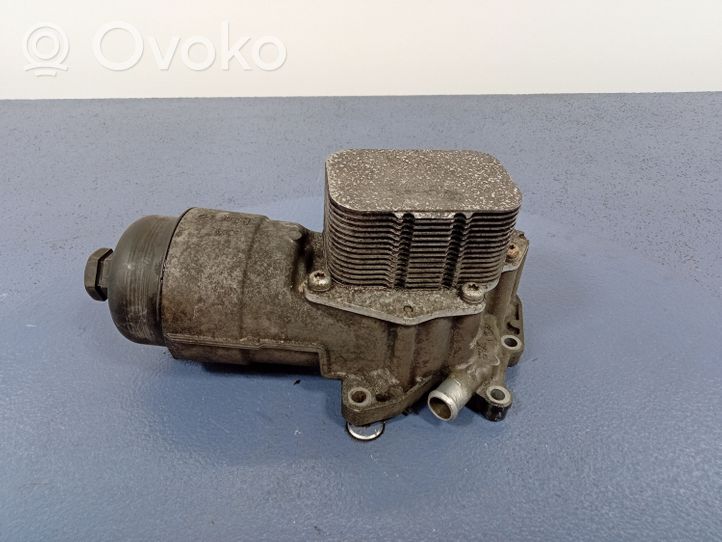 Volvo V50 Oil filter cover 01