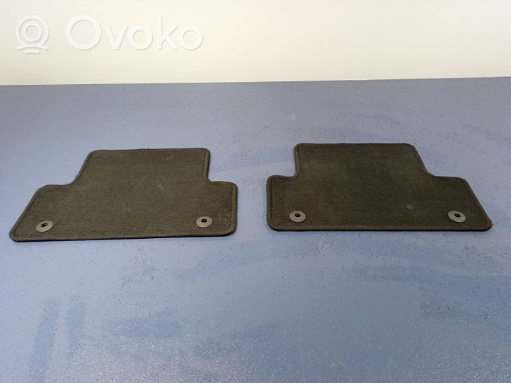 Volvo V40 Rivestimento pavimento anteriore 01