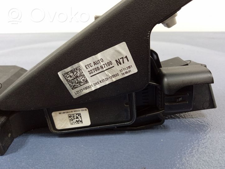 Hyundai Tucson IV NX4 Pedał gazu / przyspieszenia 32700-N7100