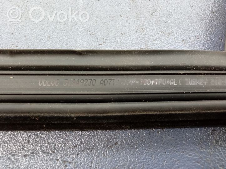 Volvo S90, V90 Priekinė sandarinimo guma ant kėbulo 31849230
