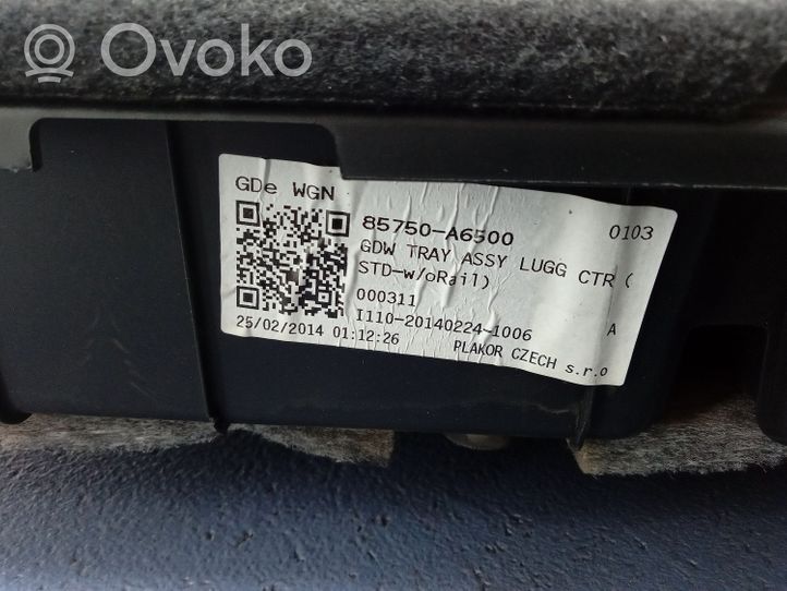 Hyundai i30 Juego de molduras protectoras de la puerta/portón del maletero 85750-A6500