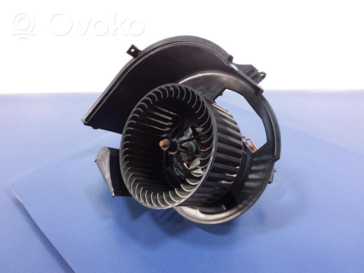 BMW X5M F85 Ventola riscaldamento/ventilatore abitacolo T1028989C