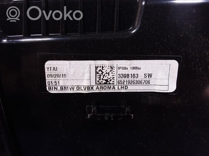 BMW X7 G07 Schowek deski rozdzielczej 9263067