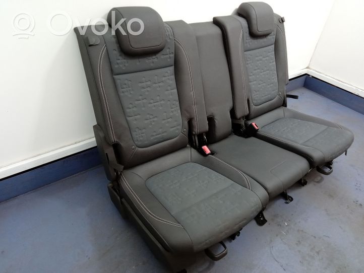 Opel Meriva B Kanapa tylna / Fotel drugiego rzędu 