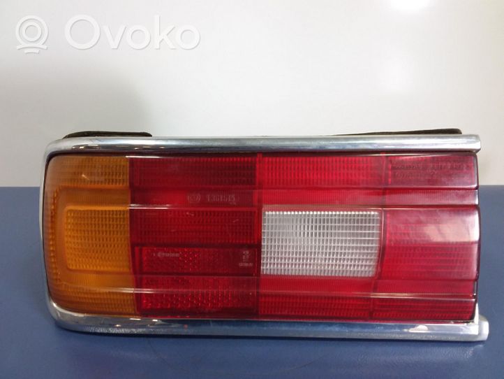 BMW 5 E12 Lampa tylna 1361515