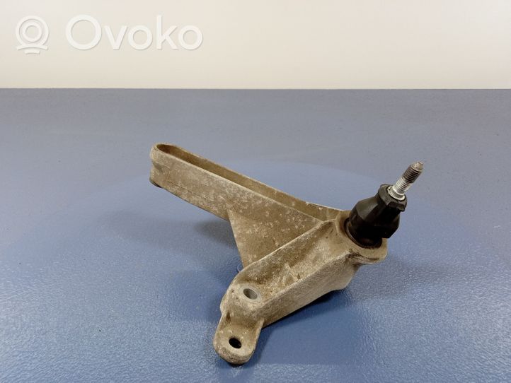 Dacia Logan I Gearbox mounting bracket 8200457080