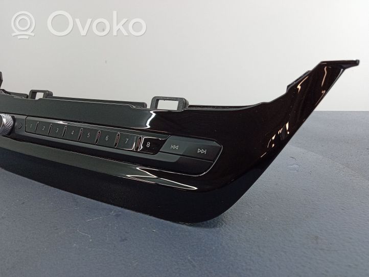 BMW X3 G01 Panel radia 5A47C37