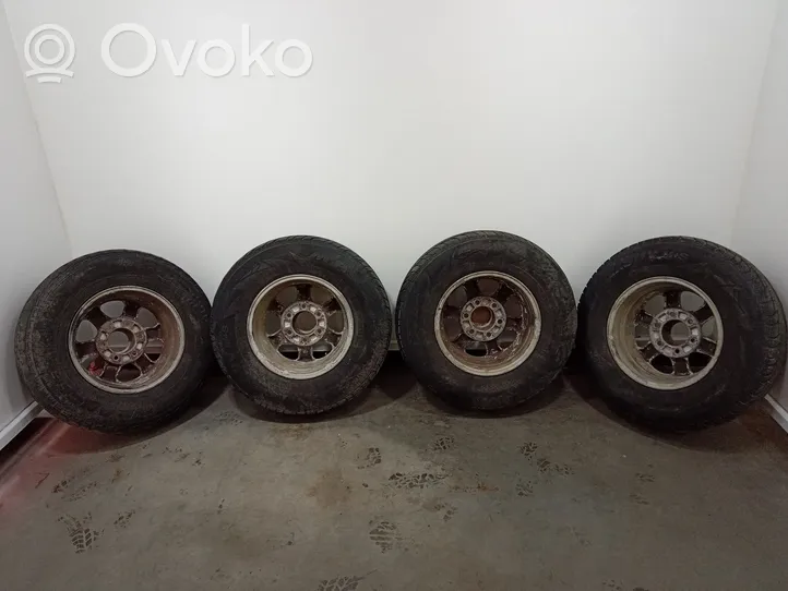 Ford Maverick R17 alloy rim 01