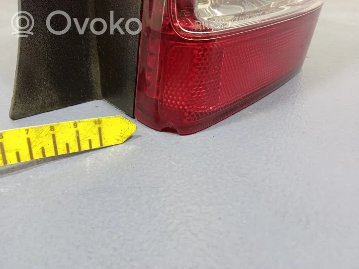 Mazda Tribute Takavalot YL84-13B504
