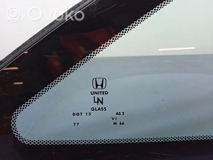 Honda Civic Szyba karoseryjna tylna 01