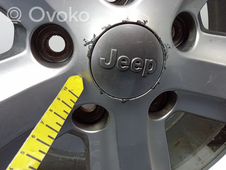 Jeep Grand Cherokee Cerchione in lega R18 01
