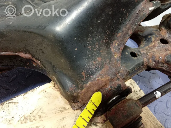 Toyota Avensis T220 Front subframe 01