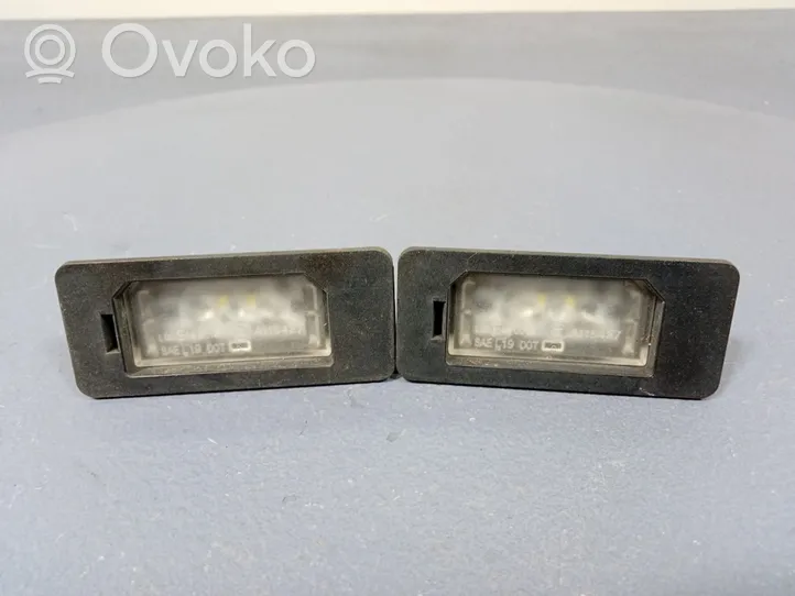 BMW 2 F44 Lampa oświetlenia tylnej tablicy rejestracyjnej 9481841