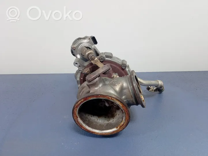 BMW 7 G11 G12 Cześć układu próżniowego turbosprężarki 8600290