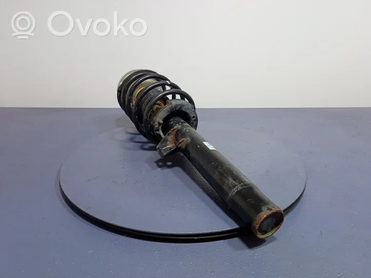 BMW 1 E82 E88 Priekinis amortizatorius su spyruokle 22-144263