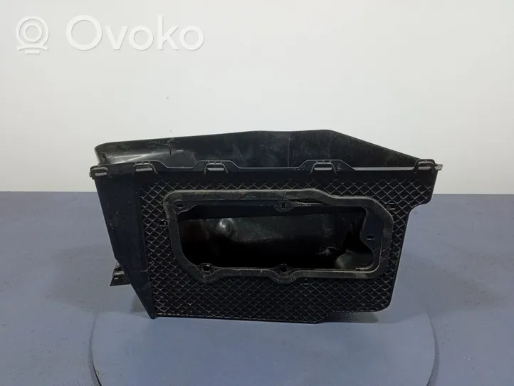 Volvo XC60 Intake resonator 32219195