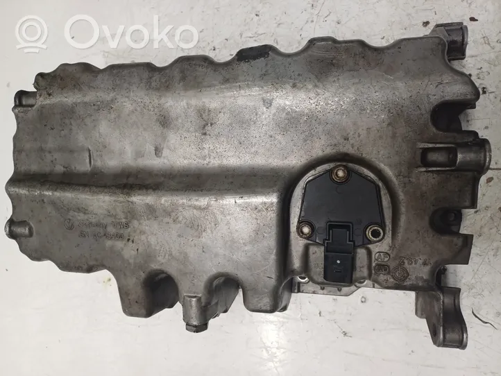 Volkswagen PASSAT B7 Oil sump 03G103603