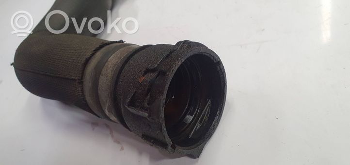 BMW 1 E81 E87 Tuyau de liquide de refroidissement moteur 7148378