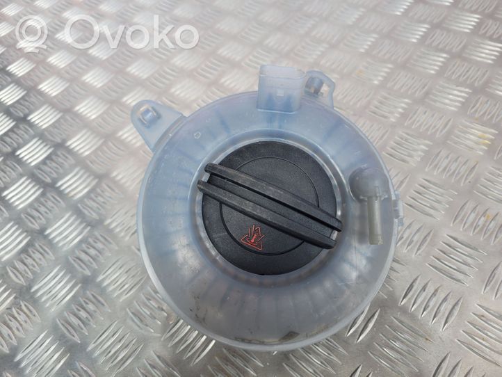 Skoda Superb B8 (3V) Coolant expansion tank/reservoir 5Q0121407G