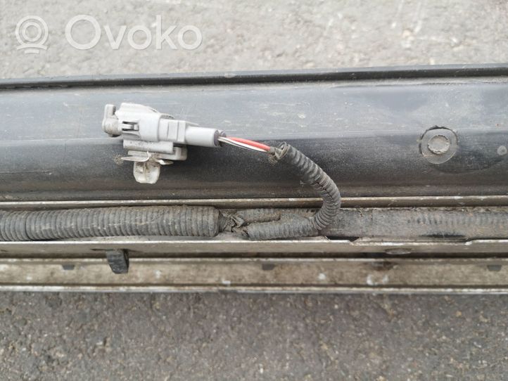 Toyota Land Cruiser (J150) Sliekšņa daļa 7586260030