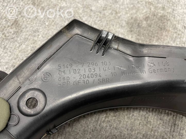 BMW 4 F32 F33 Listwa pod lampę tylną 51497296103