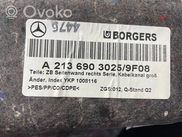 Mercedes-Benz E W213 Tavaratilan sivuverhoilu A2136903025