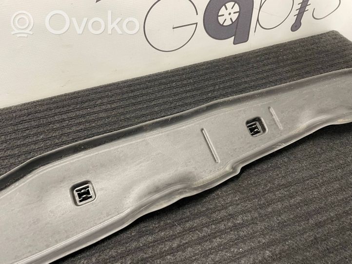 BMW X5 G05 Panel wykończeniowy błotnika 7214654