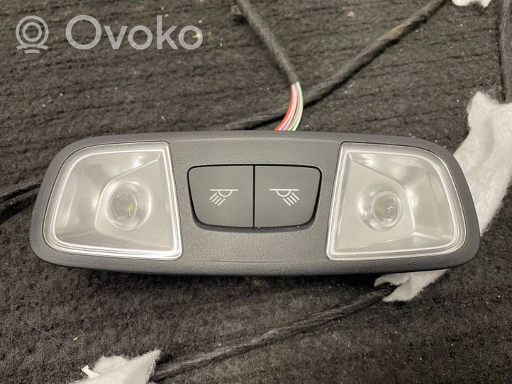 Audi Q3 F3 Lampka podsufitki tylna 8V0847111A