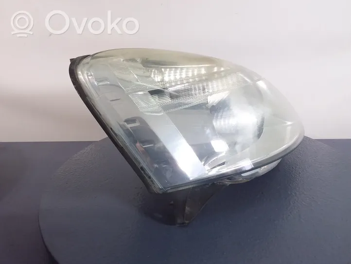 Peugeot Partner Lampa przednia 9644150880