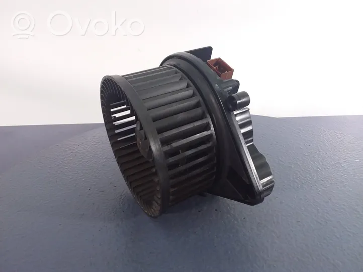 Audi A4 S4 B6 8E 8H Ventola riscaldamento/ventilatore abitacolo 8E1820021B