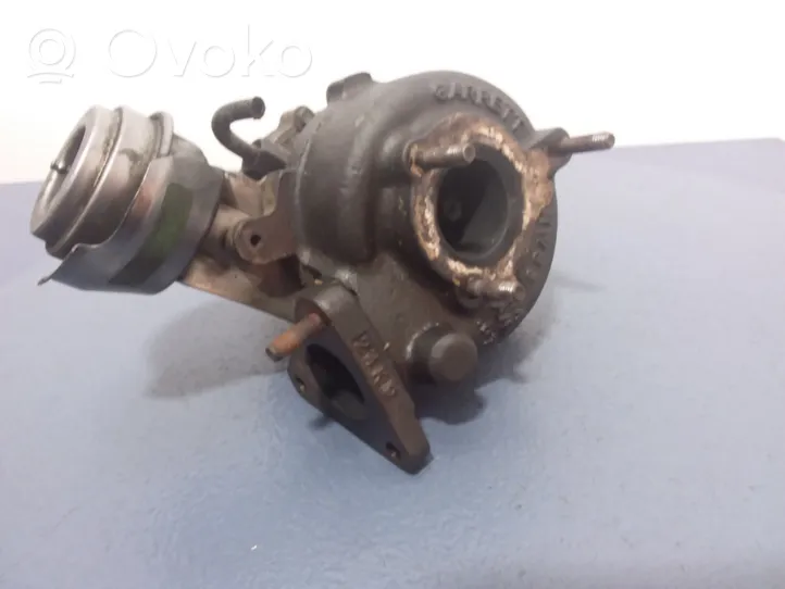 Volkswagen PASSAT B5.5 Cześć układu próżniowego turbosprężarki 038145702L