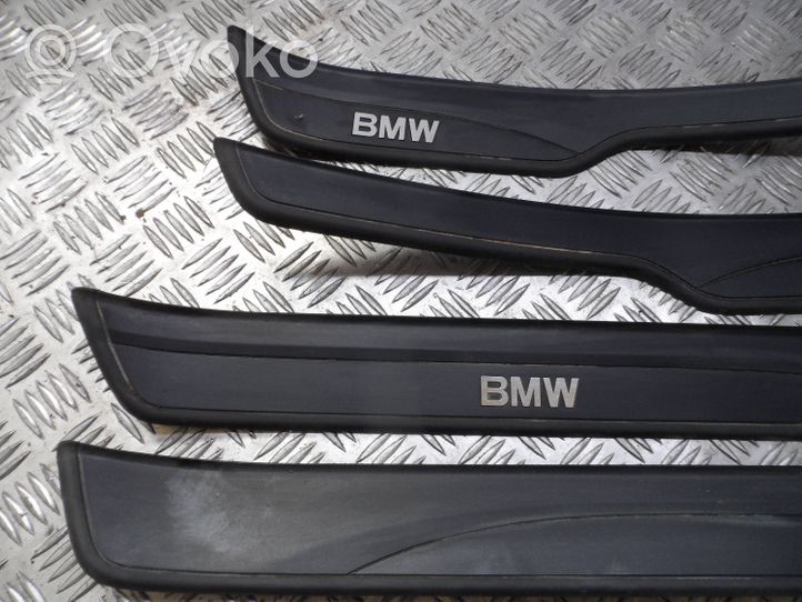 BMW 3 E90 E91 Sivuhelman/astinlaudan suoja 
