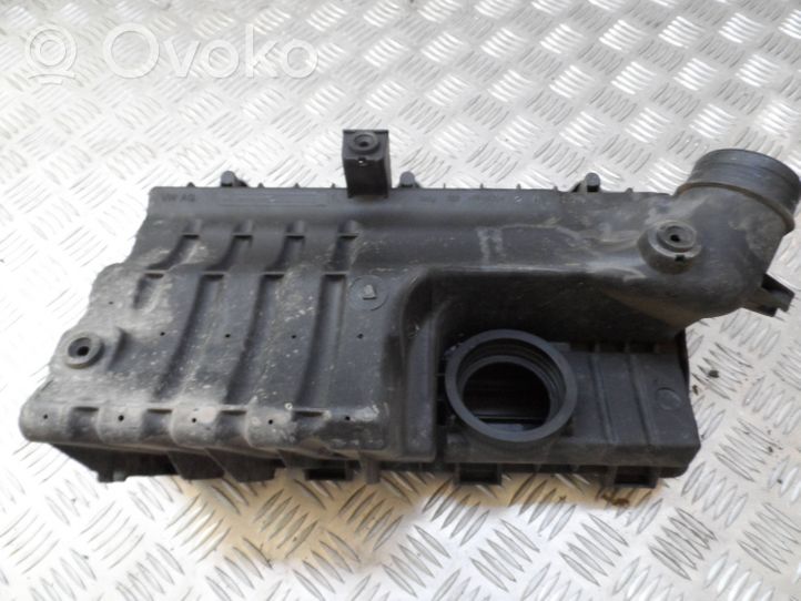 Volkswagen Polo V 6R Oro filtro dėžė 036129620H