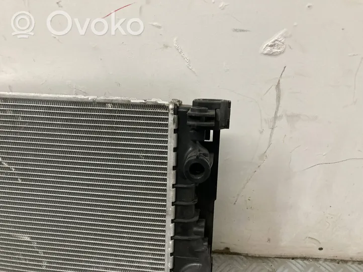 BMW 5 G30 G31 Jäähdyttimen lauhdutin 8576505