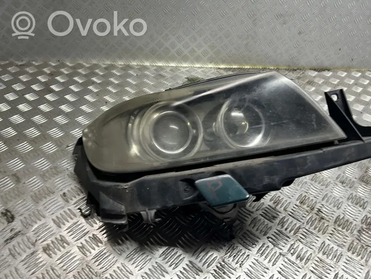 BMW 3 E90 E91 Lampa przednia 6942744