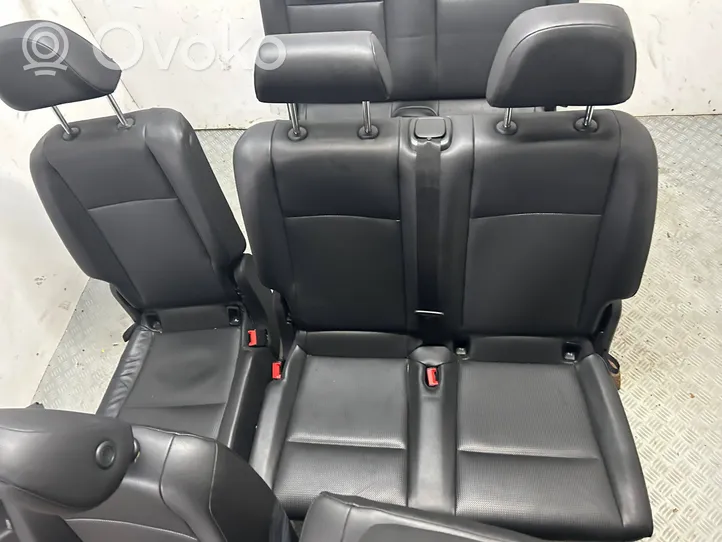 Volkswagen Caddy Set di rivestimento sedili e portiere 