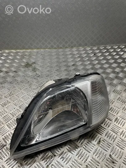 Dacia Logan VAN Lampa przednia 8200211005