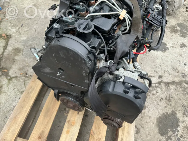 Volvo XC90 Silnik / Komplet D5244T18