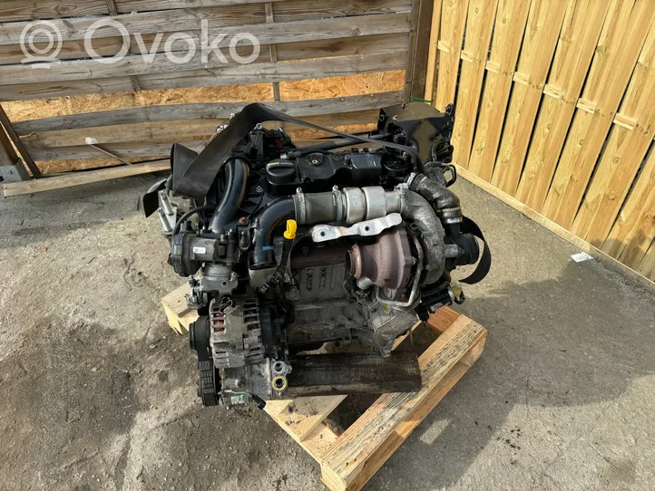 Volvo V60 Silnik / Komplet D4162T