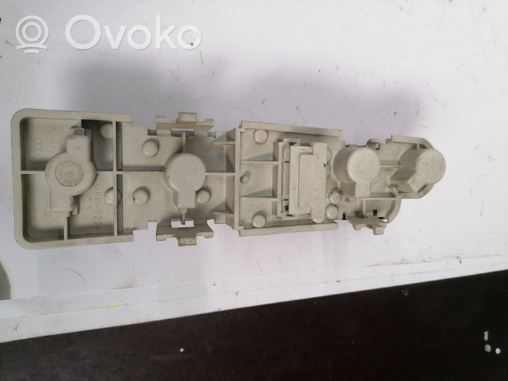 Audi A2 Glühbirnenhalter Heckleuchte 286622