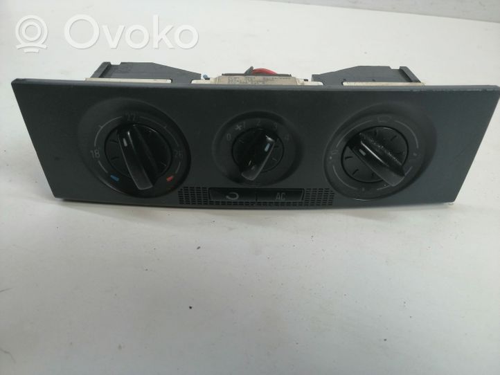 Skoda Octavia Mk1 (1U) Panel klimatyzacji 6Y0820045B