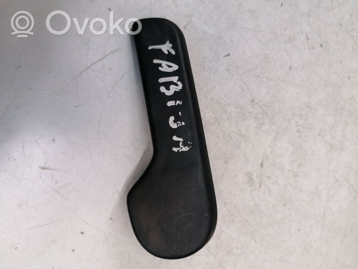 Skoda Fabia Mk1 (6Y) Variklio dangčio (kapoto) rankenėlė 1J1823533B