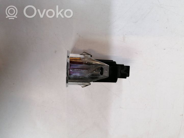 Toyota Corolla Verso E121 Bouton poussoir de démarrage du moteur 6842H41B