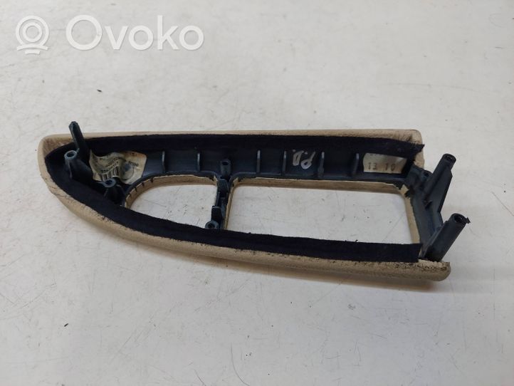 Mercedes-Benz S W221 Support bouton lève vitre porte avant A2217200489